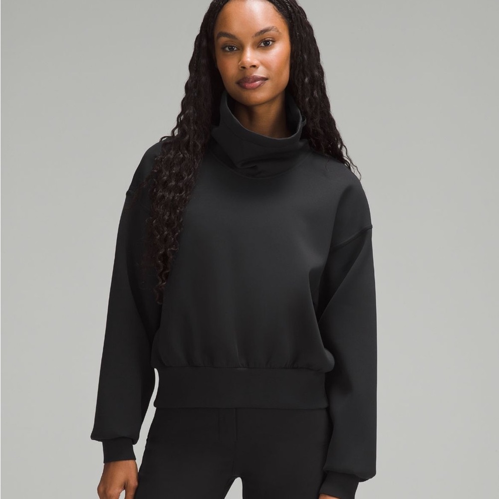 Brand new lululemon top
